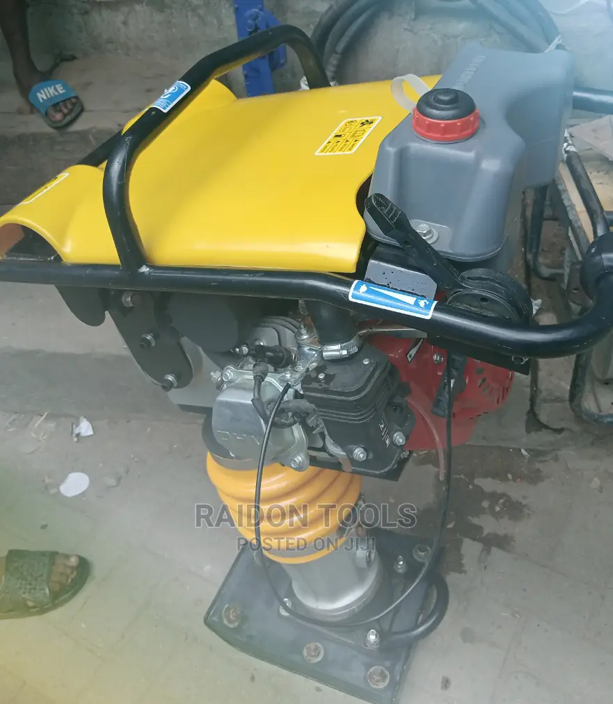 Jumping Compactor
