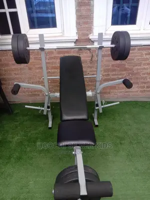 Weight Bench Press With 50kg Set of Plates