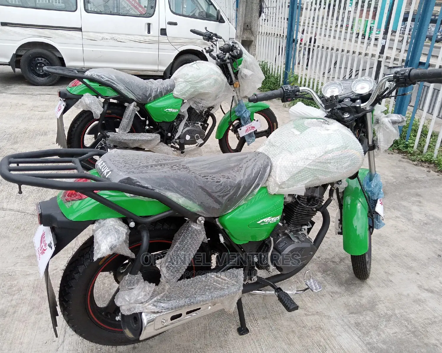 New MTR MTR CB200 2021 Black