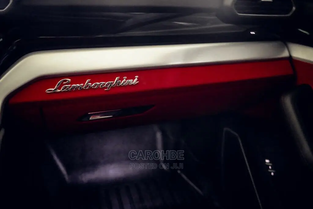 New Lamborghini Urus 2021 Black