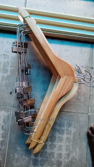 Wooden Clip Hangers 10 Pieces