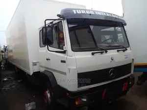 Mercedes Truck 1320 Container Body