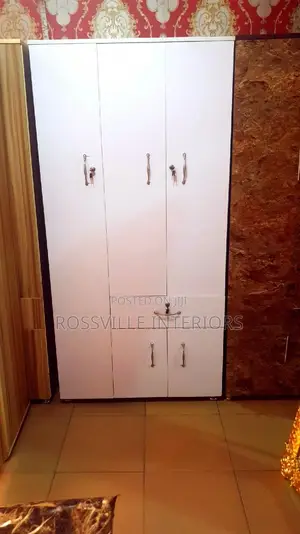Compact Wardrobe – Ideal for Small Big Rooms