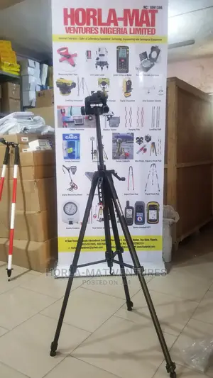 Prismatic Compass With Tripod Stand