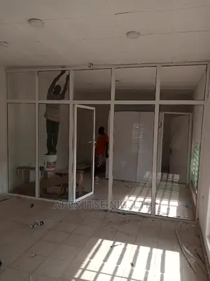 Glass Partition Alm/Glass