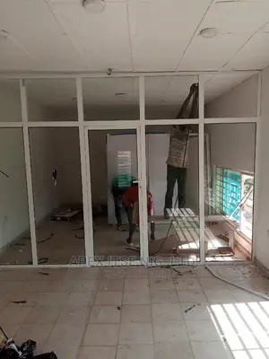 Glass Partition Alm/Glass