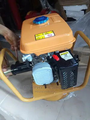 Powerful Poker Concrete Vibrator Machine With Hose EY-20