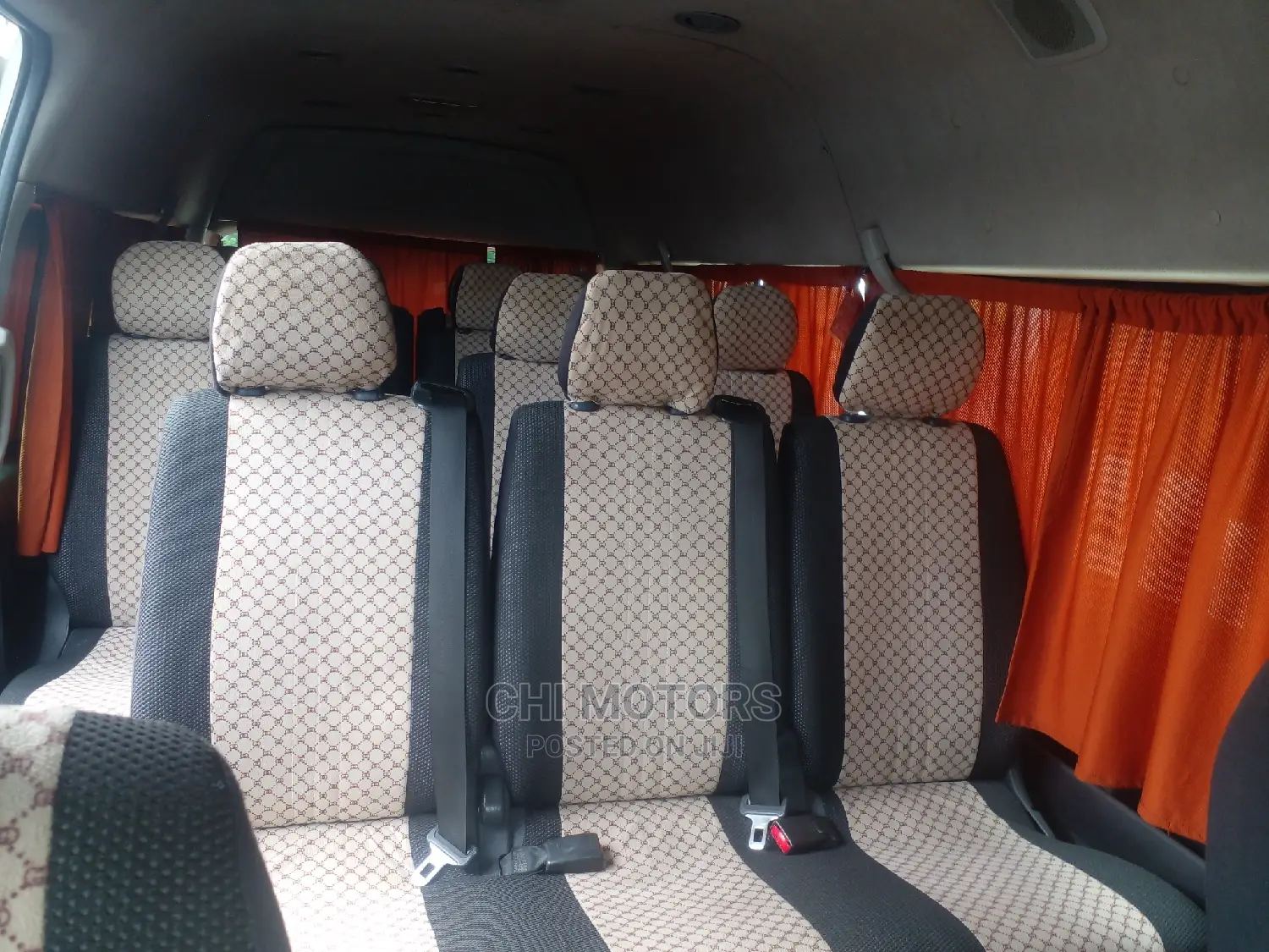 Toyota HiAce 2014