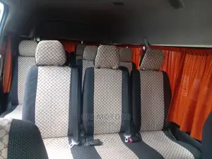 Toyota HiAce 2014