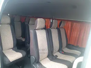 Toyota HiAce 2014
