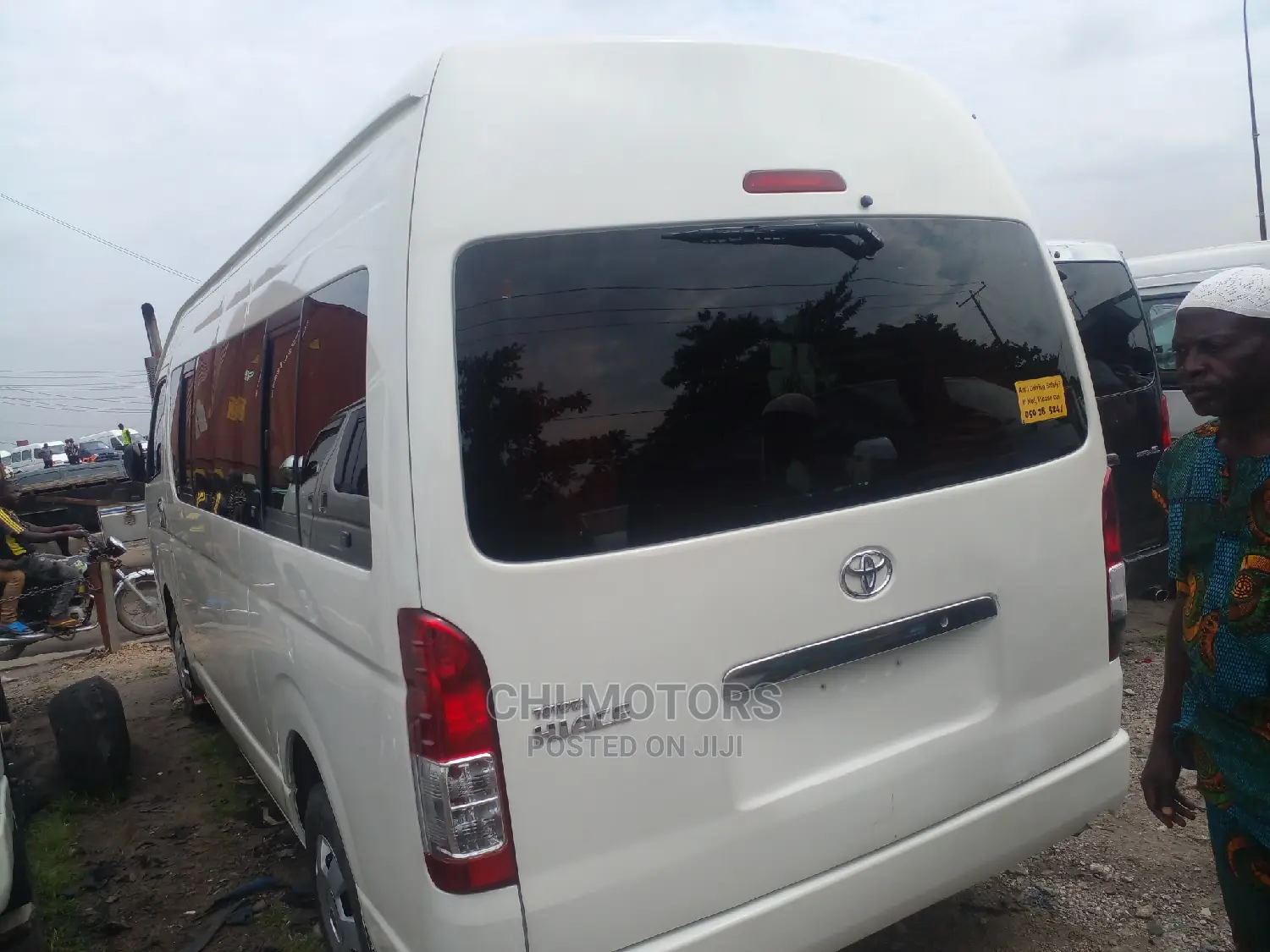 Toyota HiAce 2014