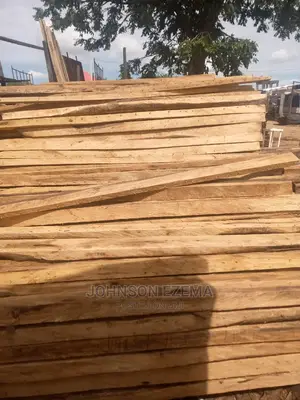 Hard Mereke (Lokoja Wood) for Roofing Houses