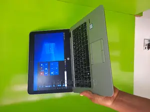 Laptop HP EliteBook 820 G3 8GB Intel Core I5 SSD 256GB