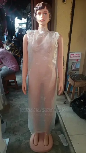 Size 10 Removable Head Female Plastic MANNEQUINS