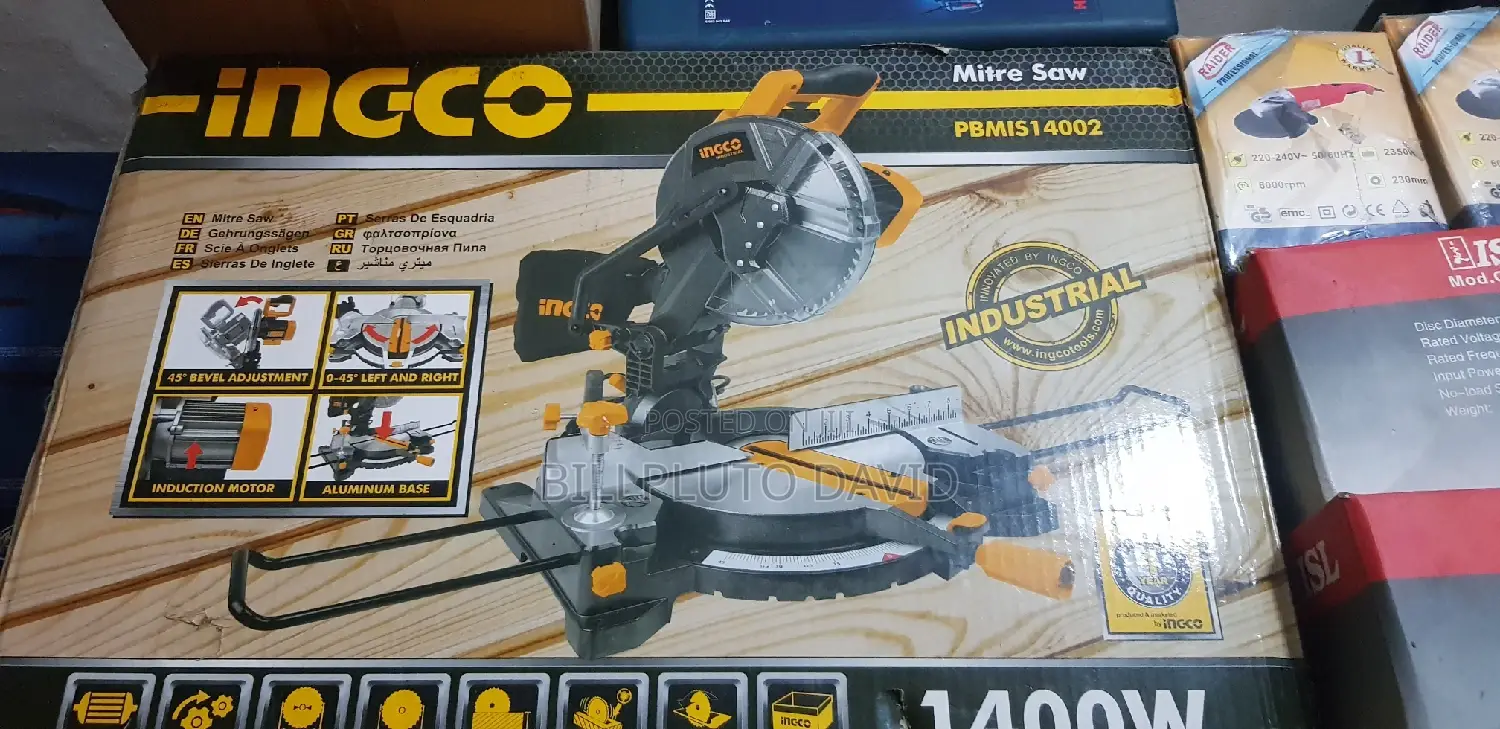 Mitre Saw Machine