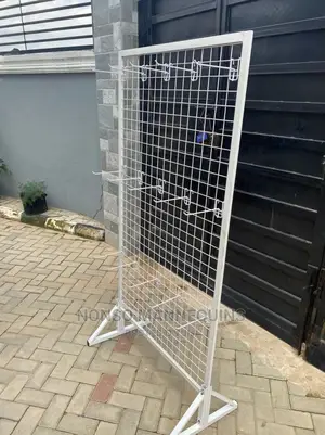 Grid Net for Displaying Kids Clothes