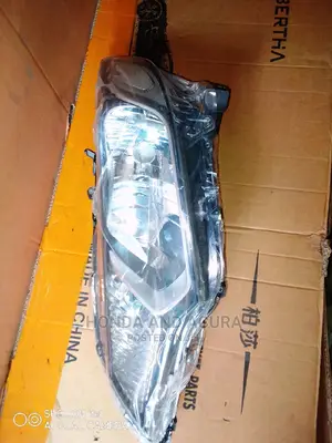 Set/Pair of Headlight 2015-018 Honda Fit
