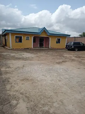 2bdrm Bungalow in Baruwa Egbeda Lagos for sale