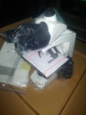 Labomed Lx400 Trinocular Microscope With Camera