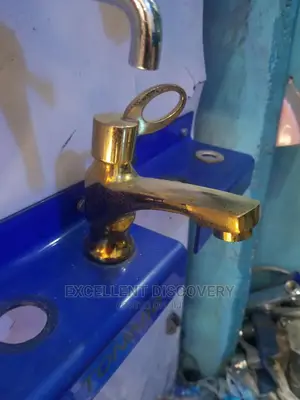 Ring Basin Tap Gold