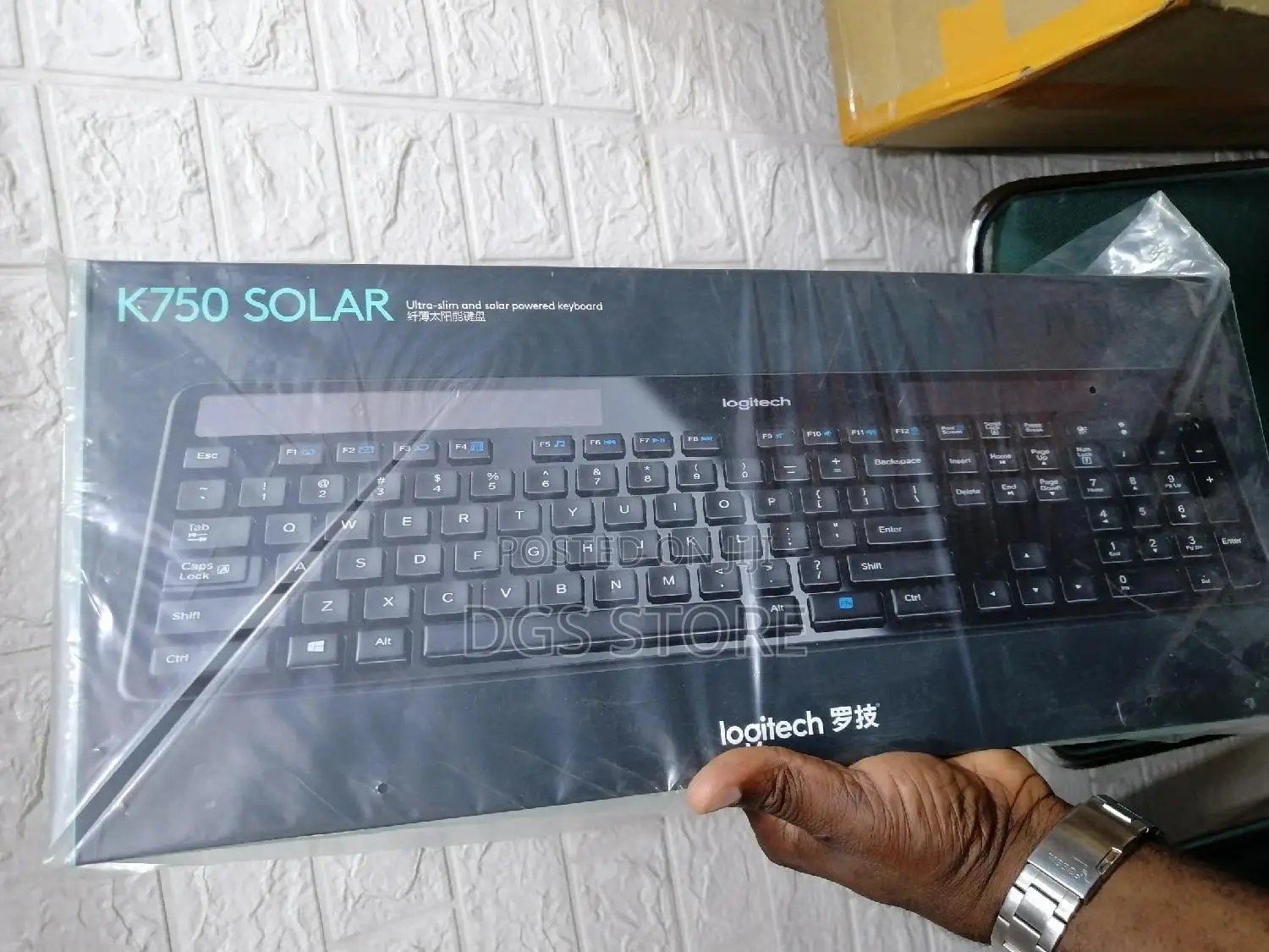 Logitech Wireless Solar Ultra Slim Keyboard