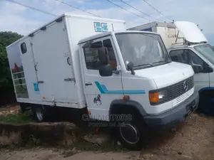 Mercedes Truck 608 5tonnes