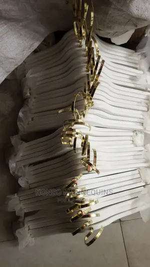 High Quality Pure White Luxury Clothes Hangers
