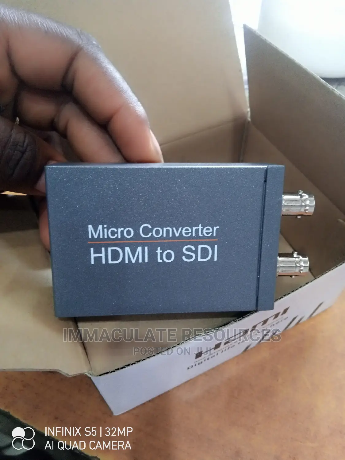 HDMI to SDI Converter
