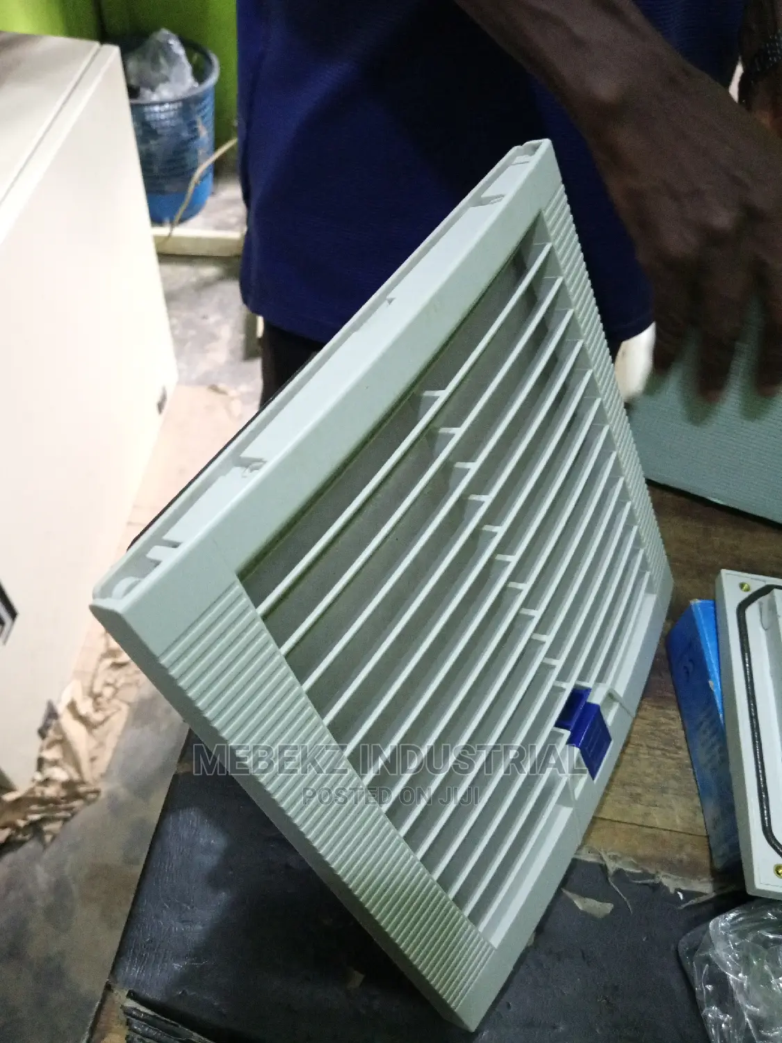 Axial Panel Cool Fan With Filter