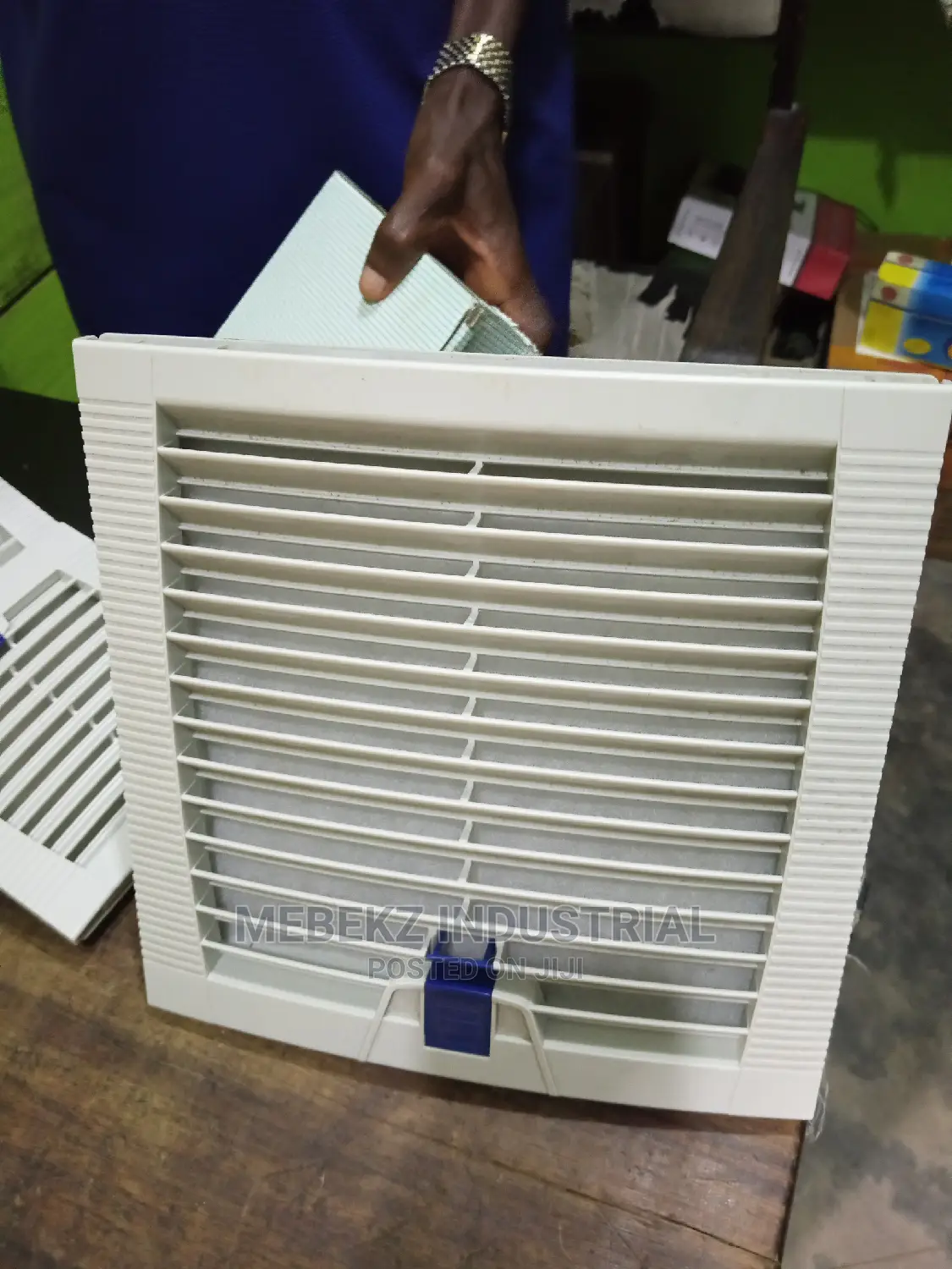Axial Panel Cool Fan With Filter