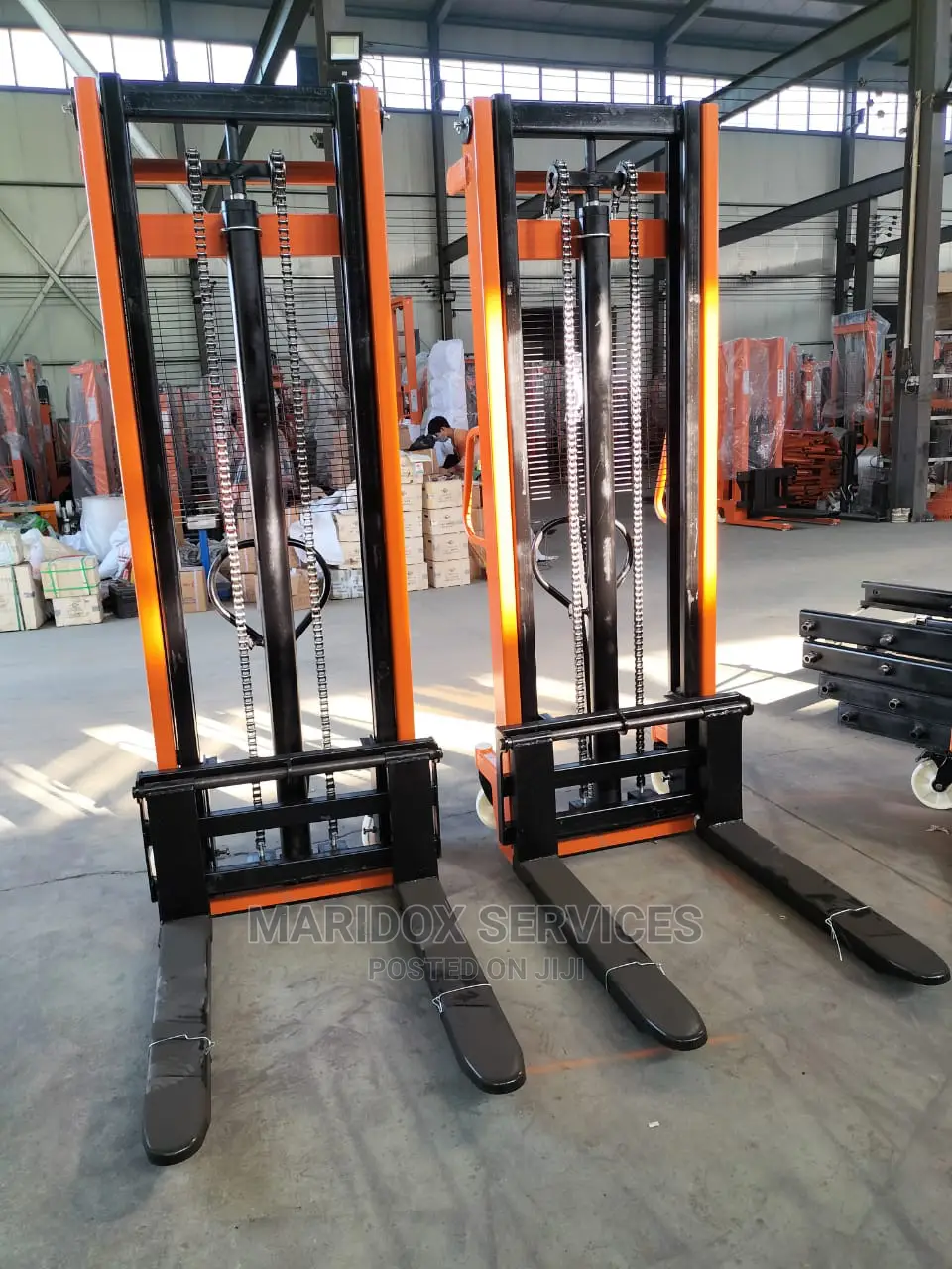 Stacker 2tons