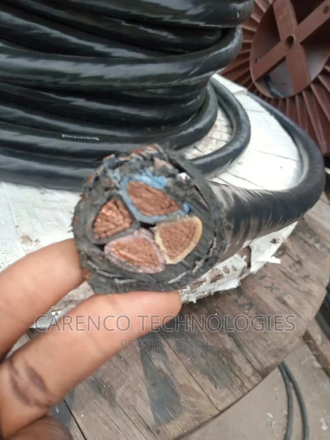 Cable Tray, Aluminum Conductors, Armoured Cable