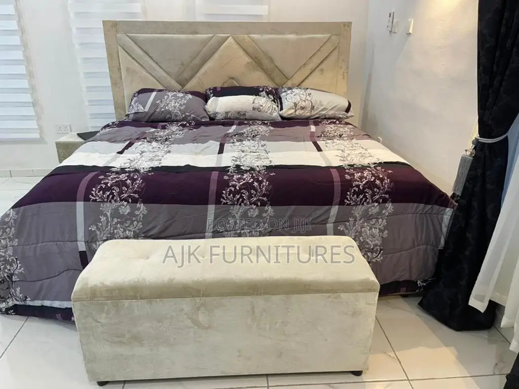Full Padded 6by6 Bedframe