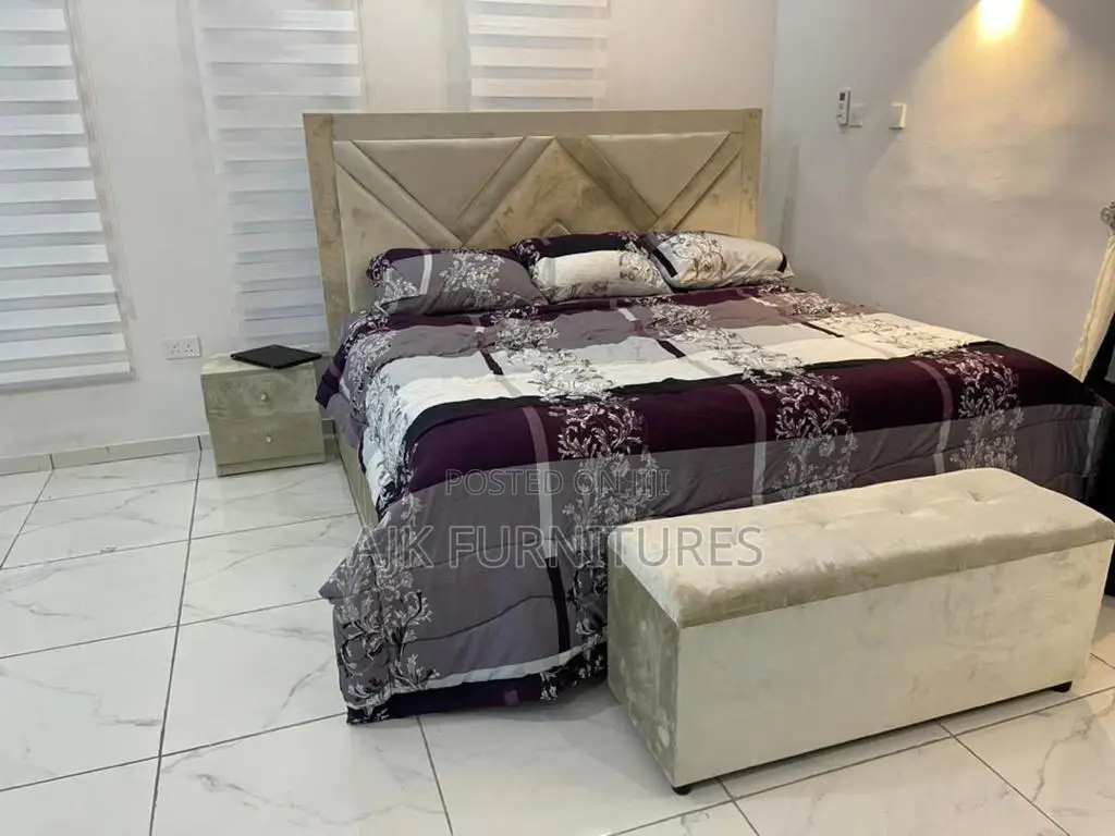 Full Padded 6by6 Bedframe