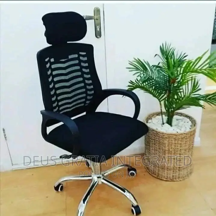 Headrest Breathable Mesh Office Chair Black