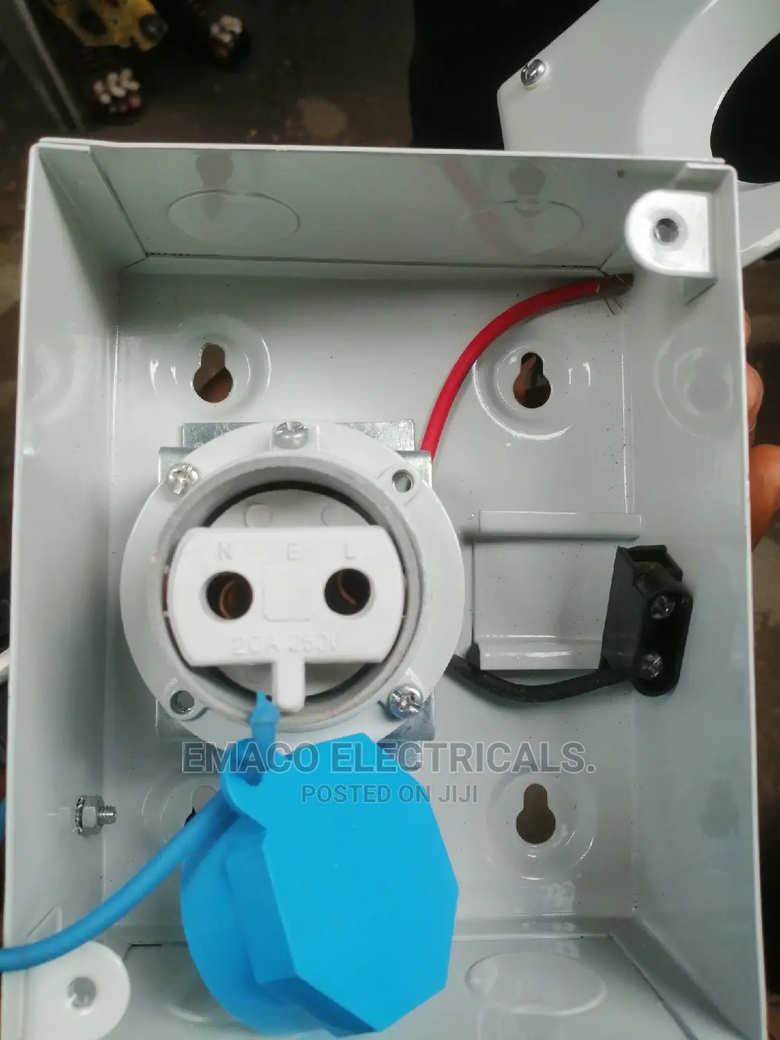 20amps 3pin Industrial Socket
