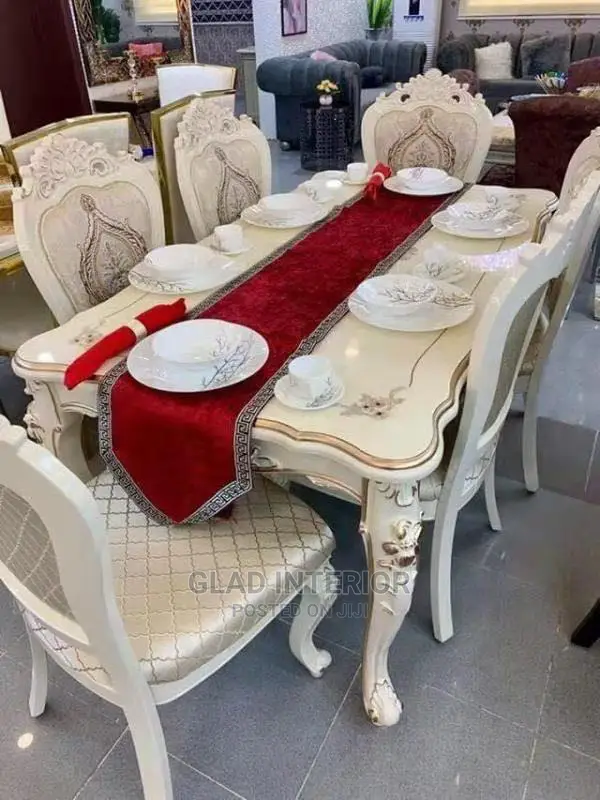 Fine Royal Dining Table With Chairs
