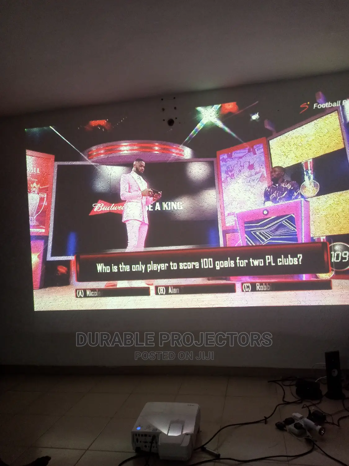 Ultra Short Projector Projector