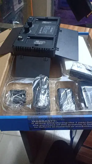 Camera Video Light Have a 2battery and 1charger's LED 600