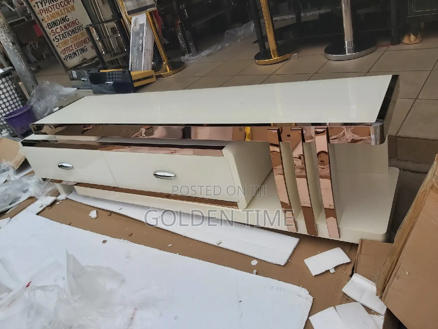 Adjustable TV Stand
