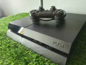 Uk Used Sony Playstation 4 With 1pad and Few Installed Games