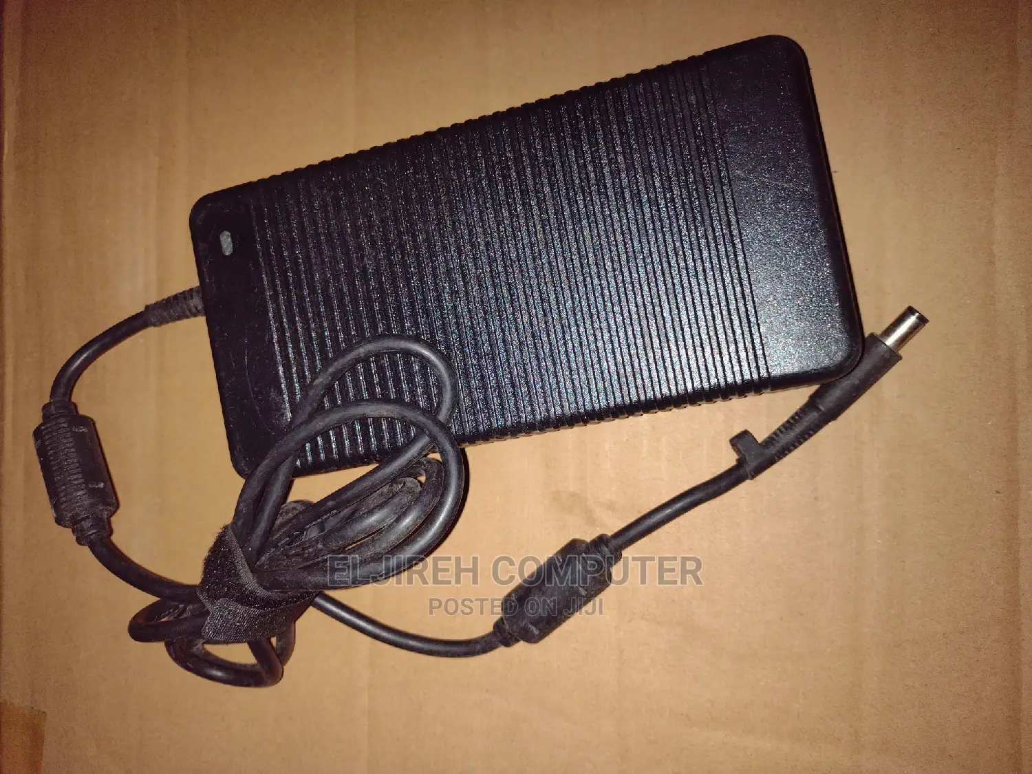 Hp 19v 11amp Adapter
