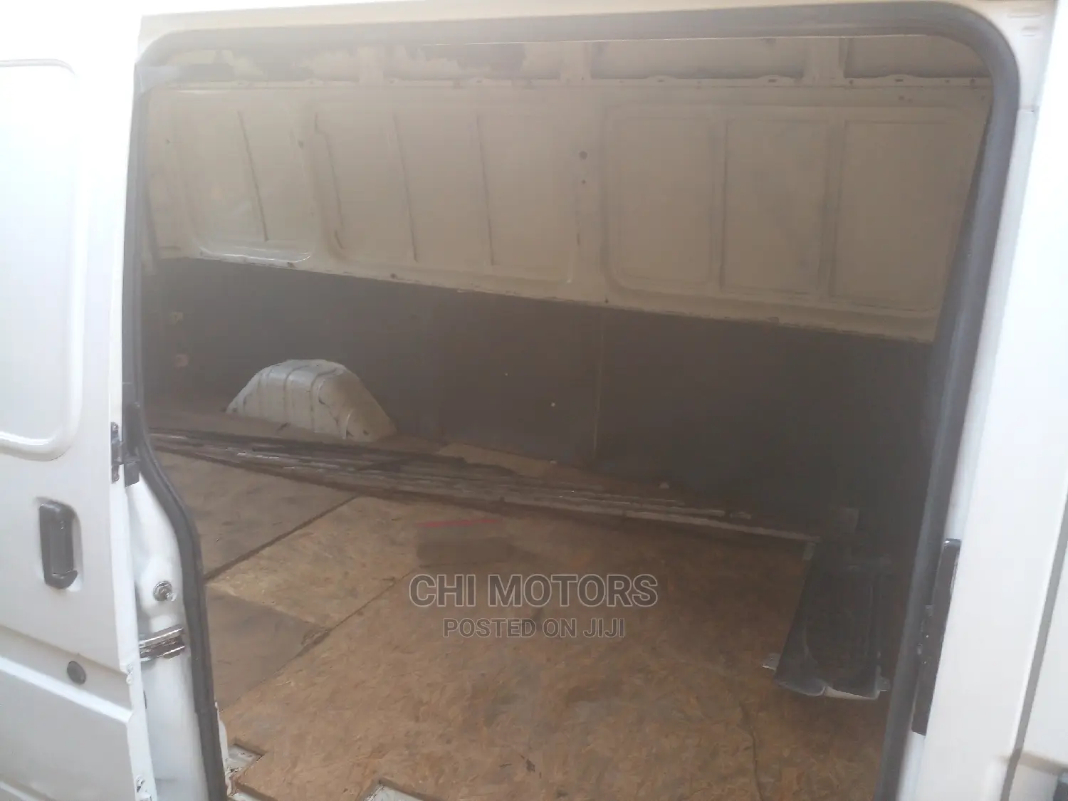 Ford Transit 2004 White