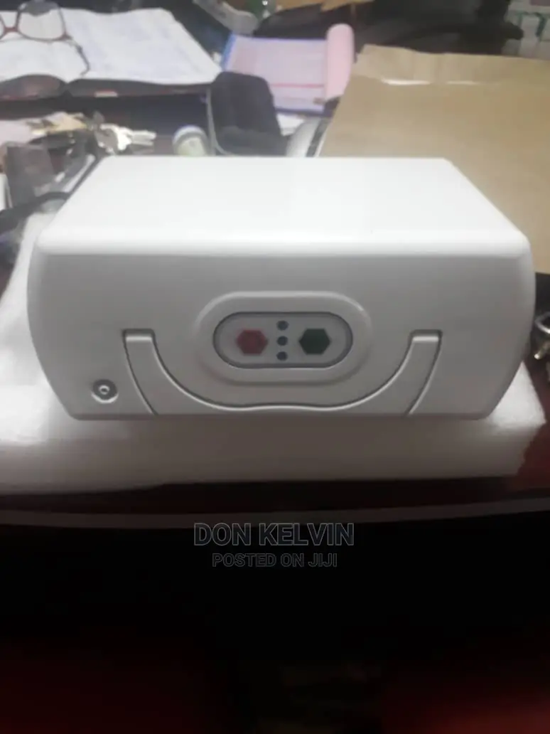 Oxygen Concentrator With Battery Backup