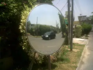 100 Cm Polycarbonate and Glass