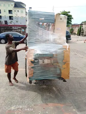 Full Automatic Shrink Wrapping Machine.