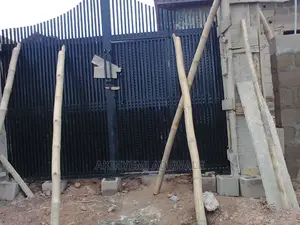 Iron Gate With Thick Material