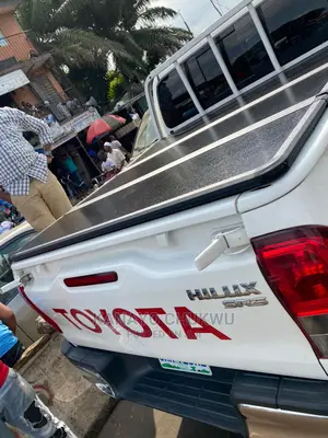 Boot Cover Fiber Hilux