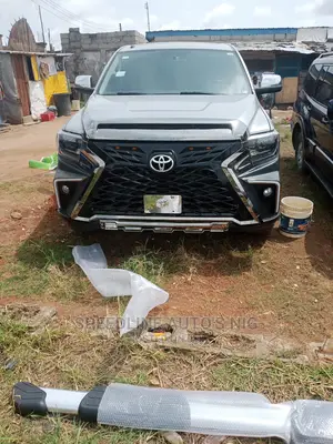 Complete Body Upgrade Kit Toyota Tundra 2008/10 to 2022