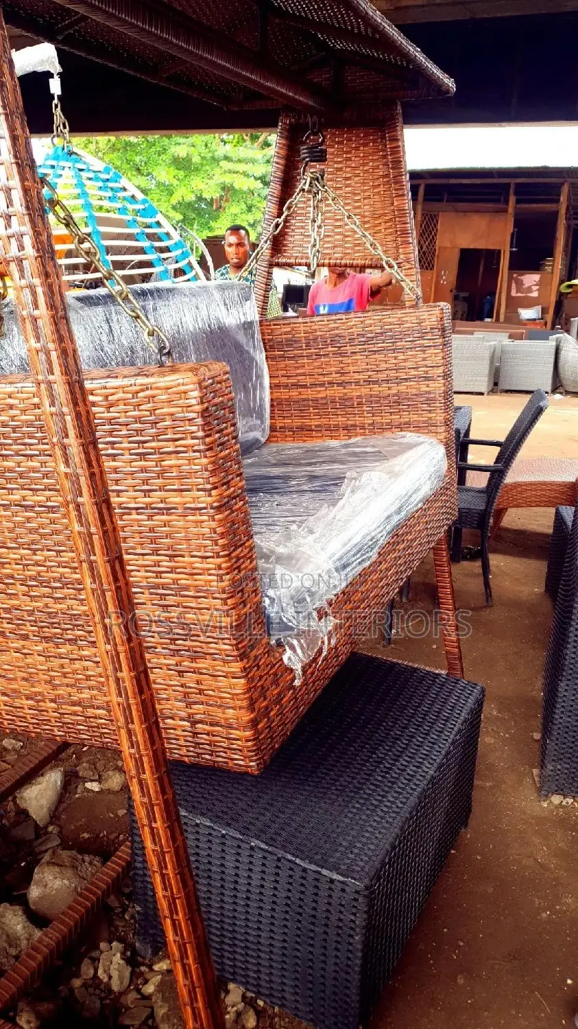 Rattan 2-Seater Swing